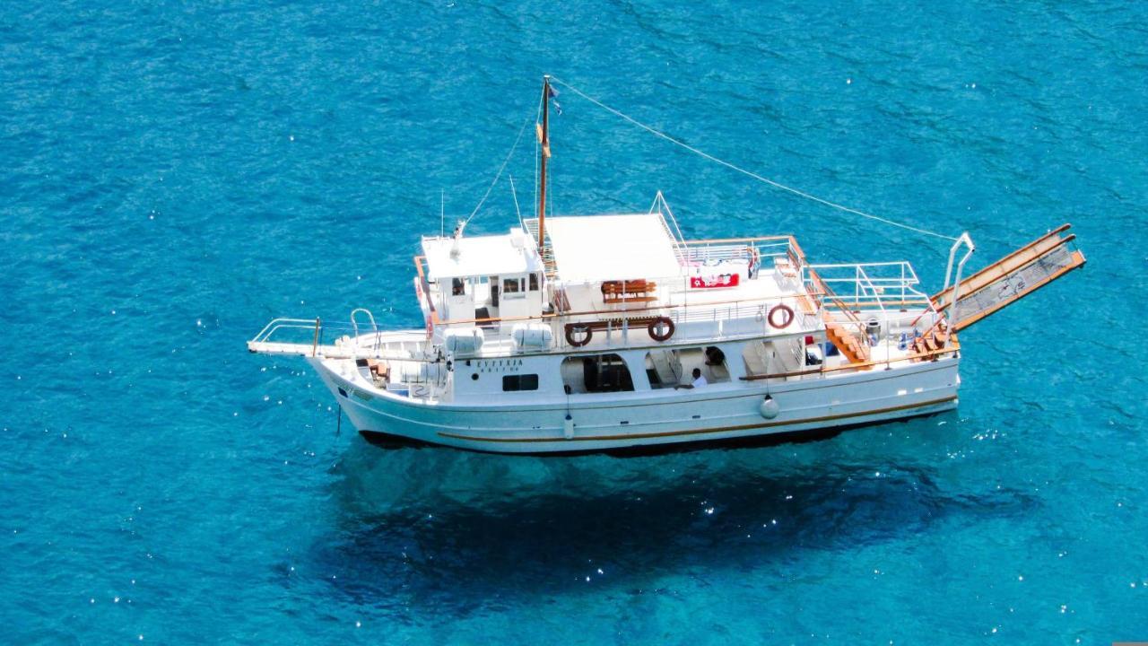 Giulietta Bvm Psarou Mykonos